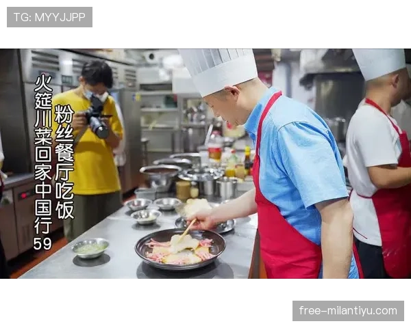 浓眉哥家里请了三个厨师轮班，就为了让他随时能吃上热饭